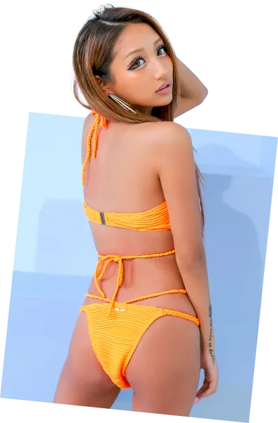 オレンジギャル水着バックショット